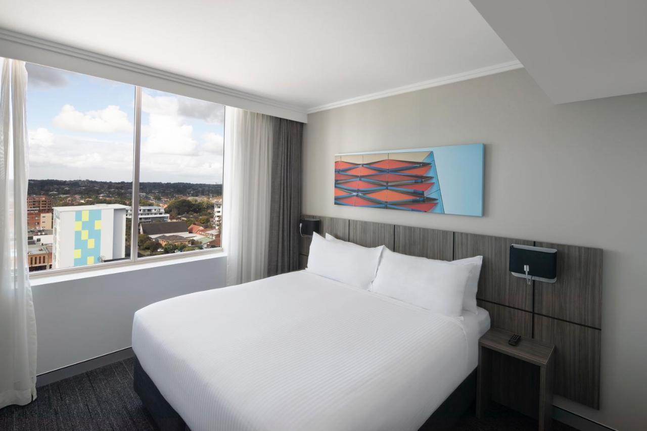 Mercure Sydney Bankstown Buitenkant foto
