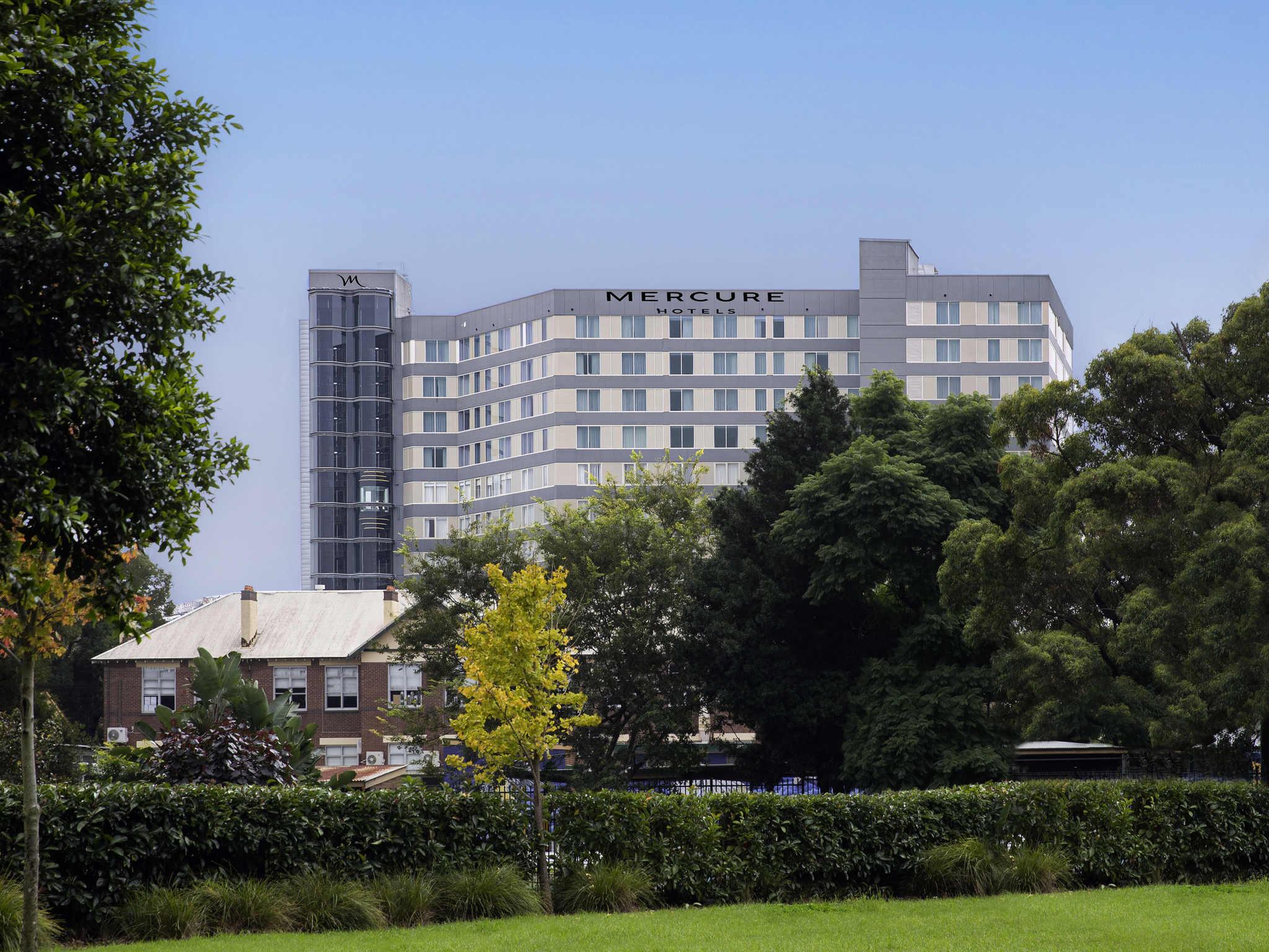 Mercure Sydney Bankstown Buitenkant foto