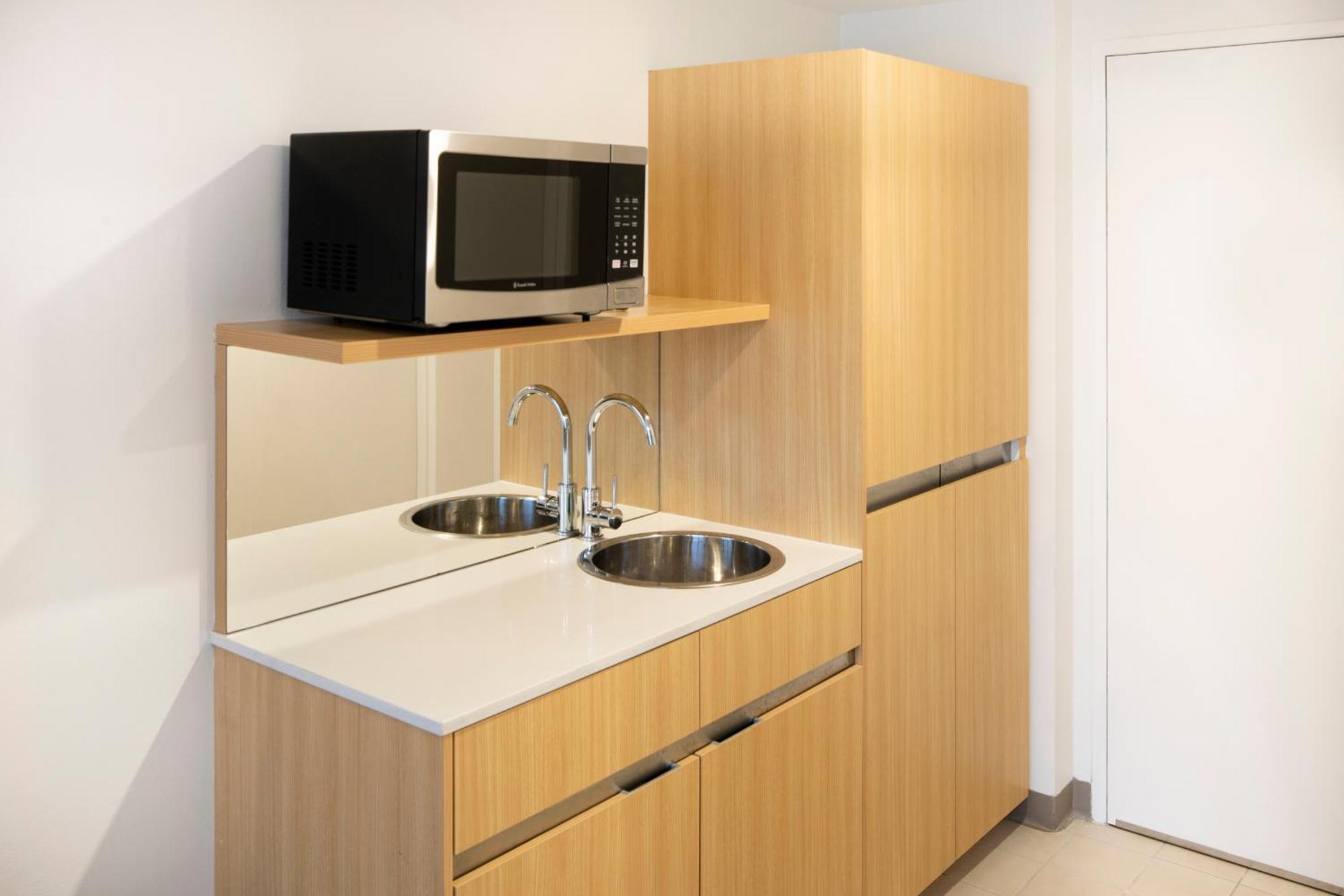Mercure Sydney Bankstown Buitenkant foto