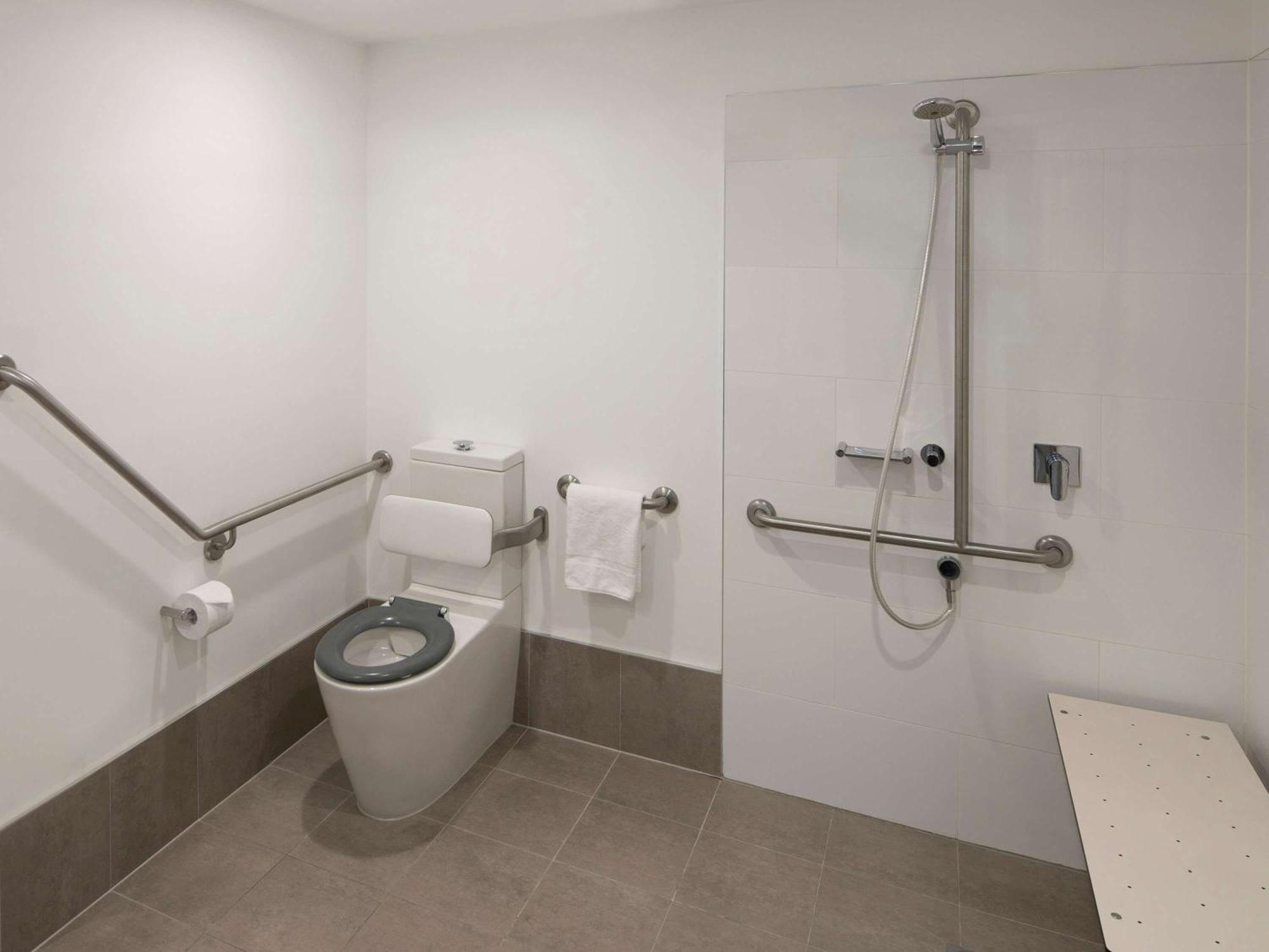 Mercure Sydney Bankstown Buitenkant foto