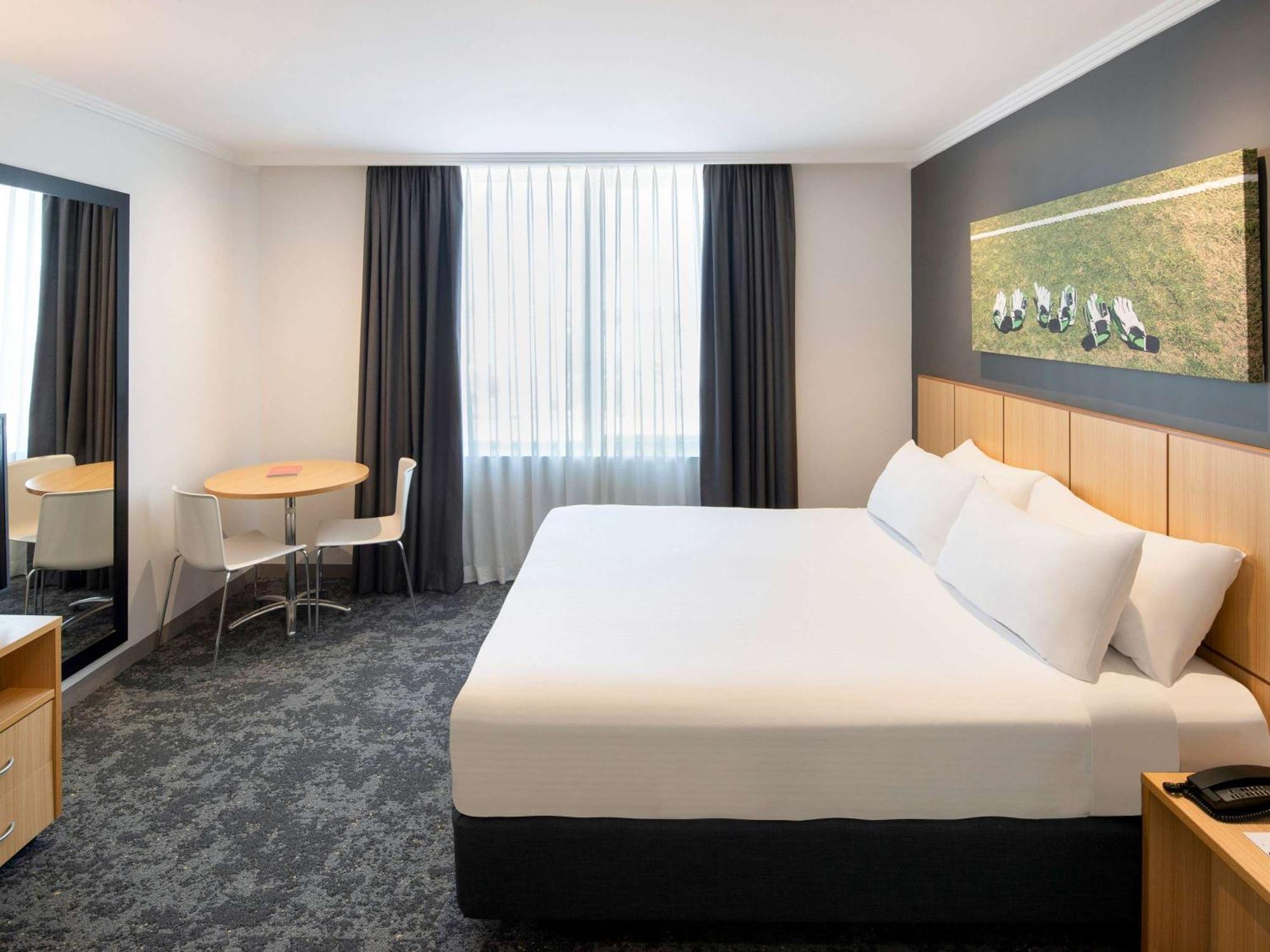 Mercure Sydney Bankstown Buitenkant foto