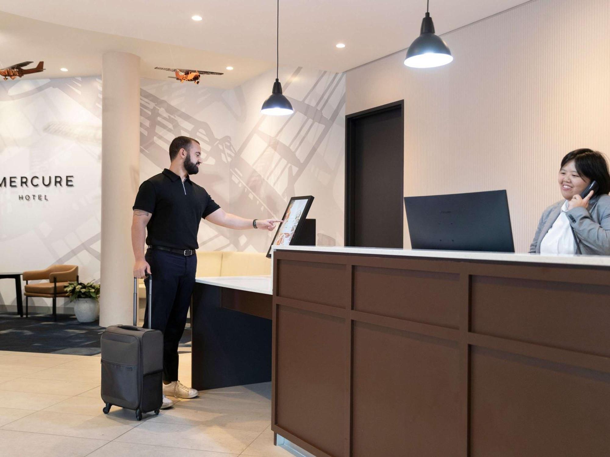 Mercure Sydney Bankstown Buitenkant foto