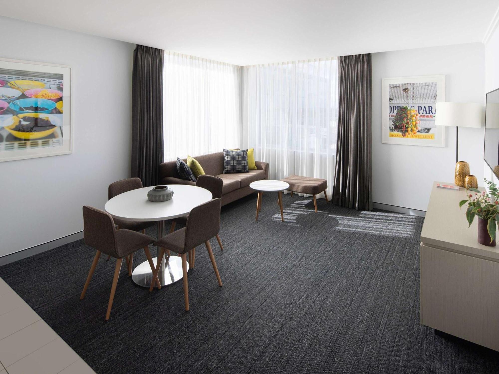 Mercure Sydney Bankstown Buitenkant foto