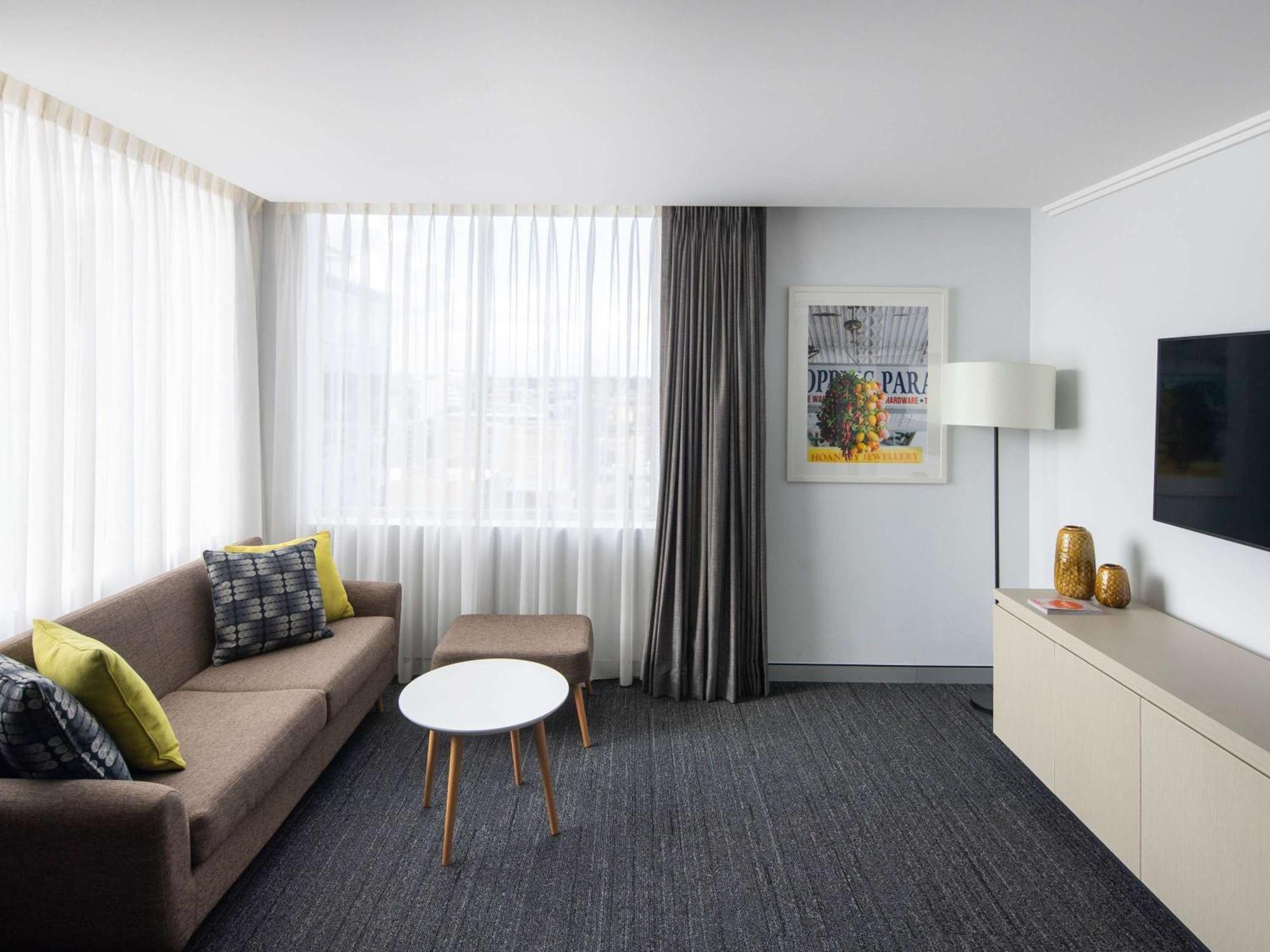 Mercure Sydney Bankstown Buitenkant foto